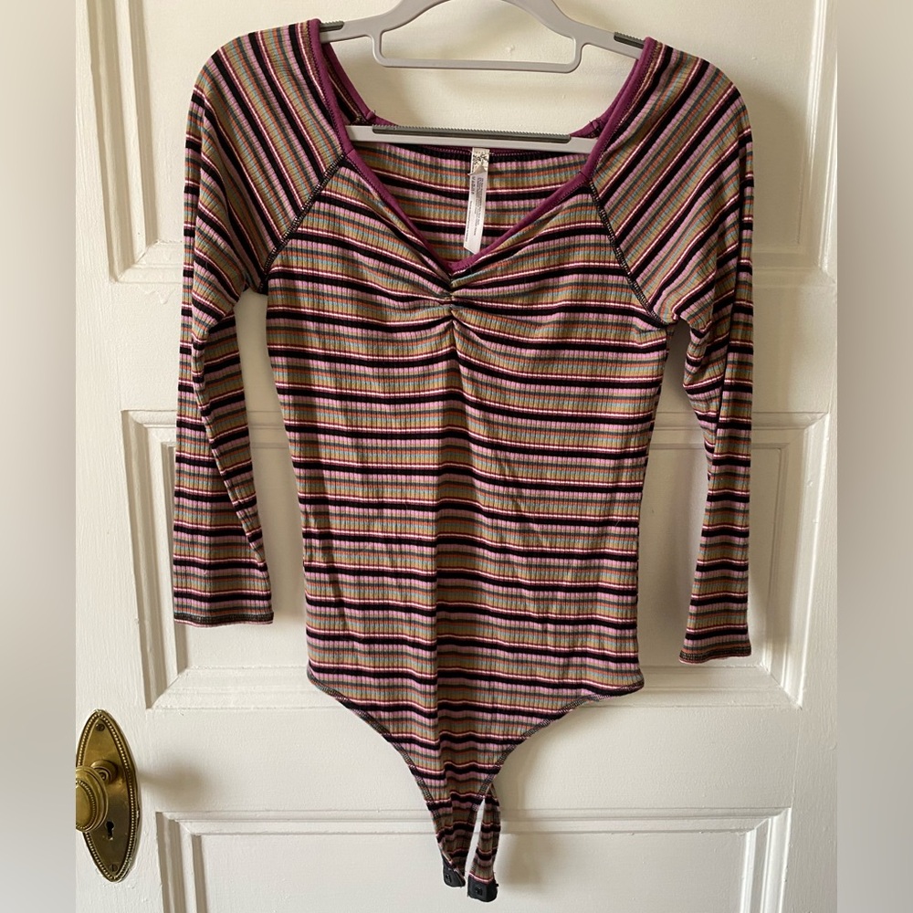 🌻Striped Long Sleeve Bodysuit
